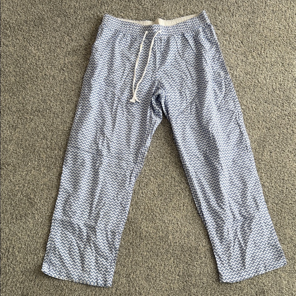 GAP Women's Blue Chevron Pajama Pants